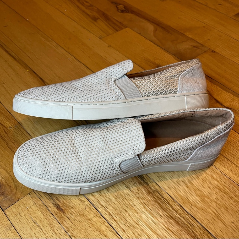 Frye Ivy Diamond Emboss Slip On Shoes 9 - Picture 3 of 9